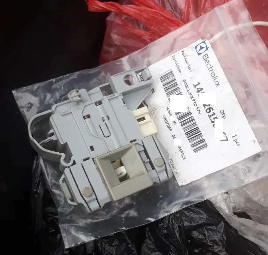 spare part door lock electrolux asli